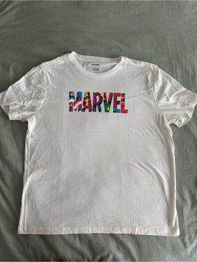 Old Navy White Marvel Logo Tee with Multicolor Graphic